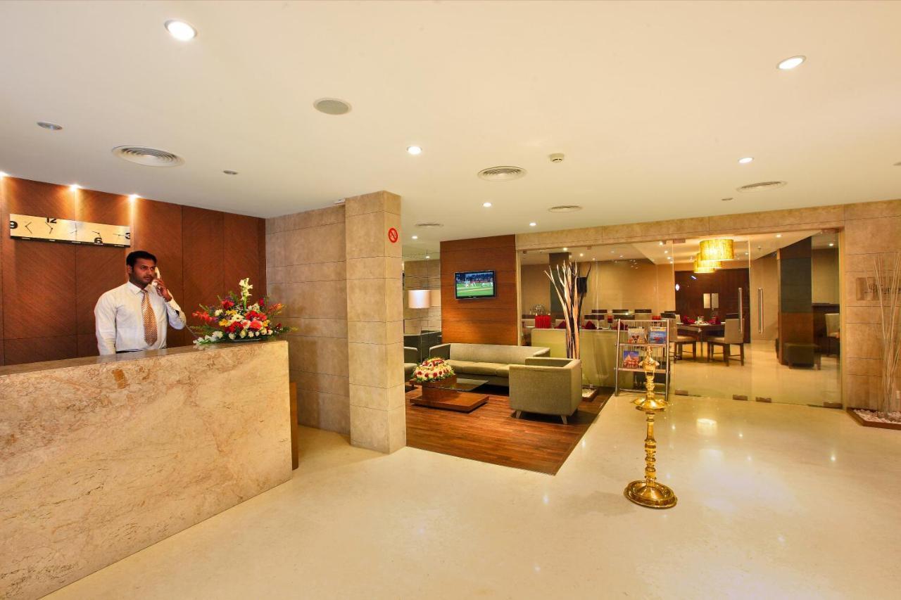 Hotel Park Residency Adoor Adur Zewnętrze zdjęcie
